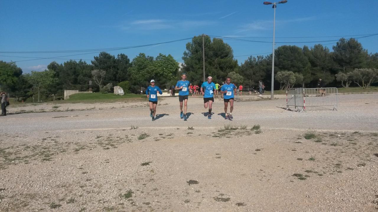 les 4 fléches de KM 42.195 MARSEILLE à MARIGNANE 2016