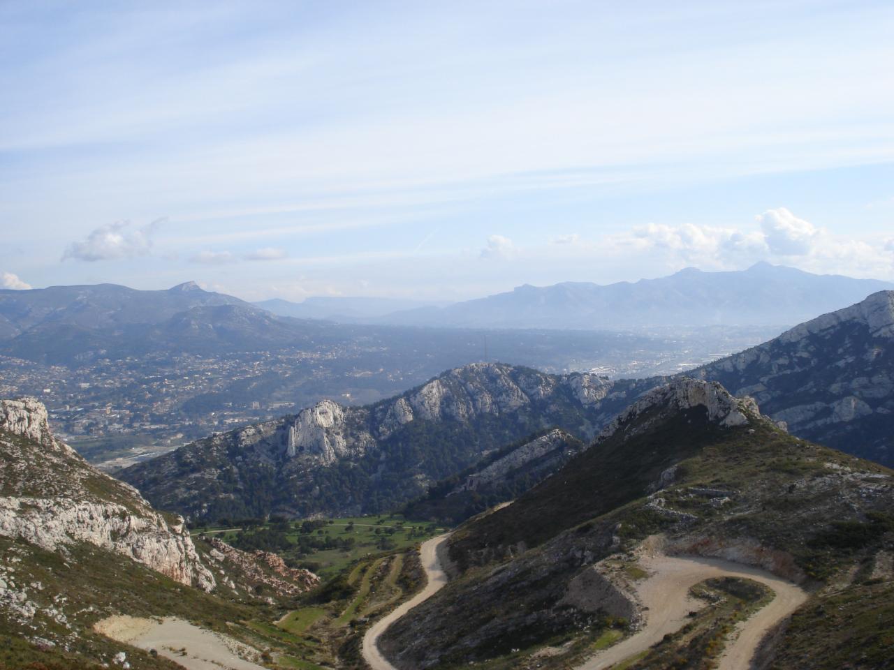 VUE DE LA VALLEE HUVEAUNE